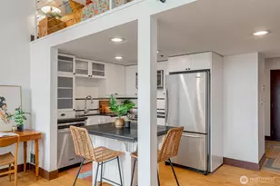 201 Galer St, Seattle, WA 98109 - Photo 10