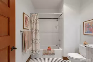 201 Galer St, Seattle, WA 98109 - Photo 26