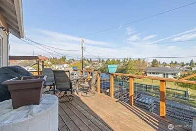 817 W 13th Street, Port Angeles, WA 98363 - Photo 18