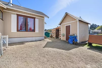 817 W 13th Street, Port Angeles, WA 98363 - Photo 6