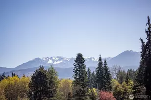 817 W 13th St, Port Angeles, WA 98363 - Photo 2