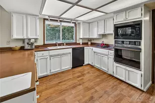 30520 SE 358th St, Enumclaw, WA 98022 - Photo 10