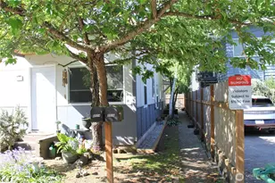 2110 NE 85th St, Seattle, WA 98115 - Photo 2