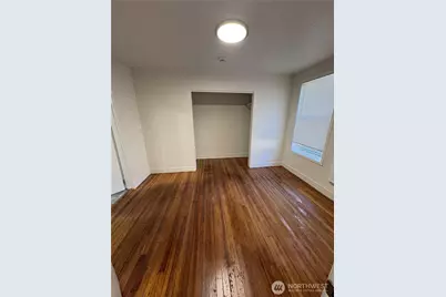2110 NE 85th Street, Seattle, WA 98115 - Photo 10