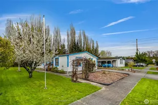 1710 N 33rd Pl, Mount Vernon, WA 98273 - Photo 2