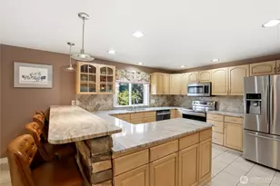 21 E Michelle Ct, Union, WA 98592 - Photo 6