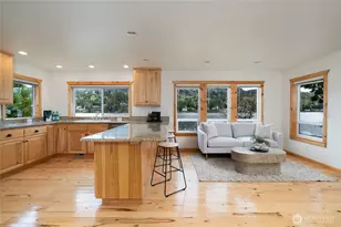 18304 South West View Rd, Mount Vernon, WA 98274 - Photo 16