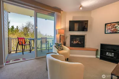 262 Oyhut Bay Boulevard SW #305, Ocean Shores, WA 98569 - Photo 8