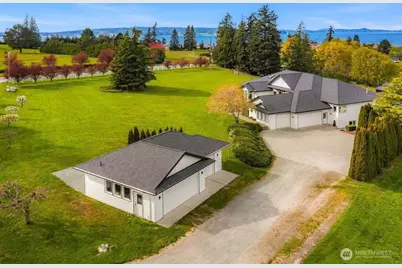 221 Baker View Lane, Camano Island, WA 98282 - Photo 36