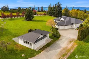 221 Baker View Ln, Camano Island, WA 98282 - Photo 36