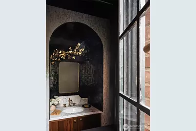 2025 Parkside Drive E, Seattle, WA 98112 - Photo 12