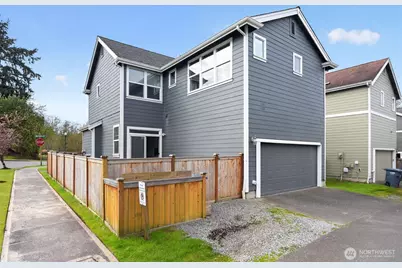 301 Wild Rose Street, Tacoma, WA 98466 - Photo 2