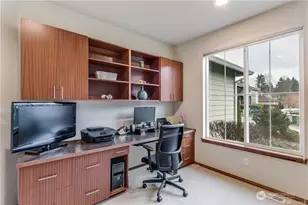 215 Orcas Pl SE, Renton, WA 98059 - Photo 10