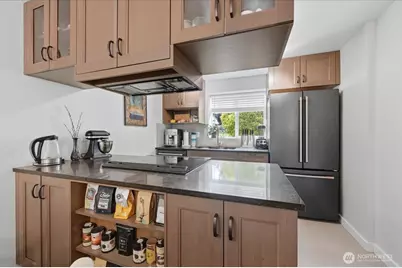 14006 NE 181st Place #B106, Woodinville, WA 98072 - Photo 6