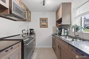 14006 NE 181st Pl, Woodinville, WA 98072 - Photo 8