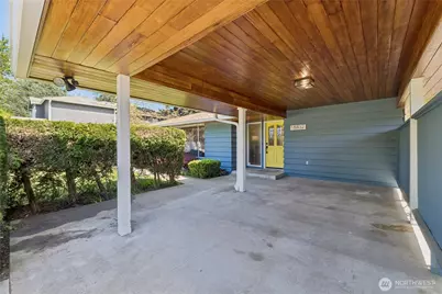 18832 1st Place SW, Normandy Park, WA 98166 - Photo 2