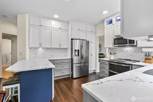 6431 149th St SE, Snohomish, WA 98296 - Photo 10