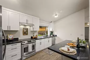 16049 SE 131st St, Renton, WA 98059 - Photo 2
