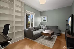 4306 Burke Ave N, Seattle, WA 98103 - Photo 16
