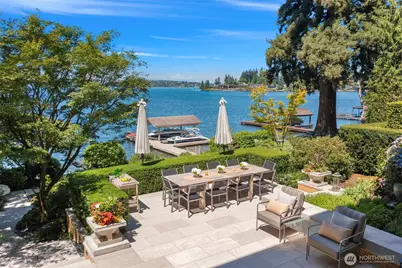 415 Shoreland Drive SE, Bellevue, WA 98004 - Photo 4