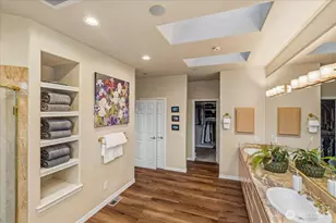 19207 SE May Valley Rd, Issaquah, WA 98027 - Photo 26