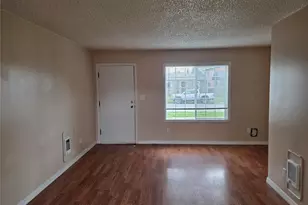 1306 S 3rd Ave, Kelso, WA 98626 - Photo 4