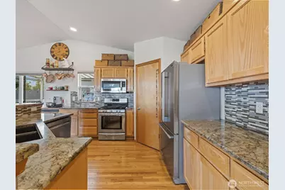 7703 278th Place NW, Stanwood, WA 98292 - Photo 8