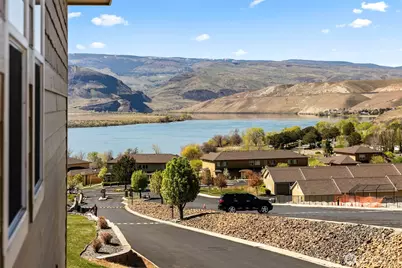 9133 Eagle Lane NW #C67, Quincy, WA 98848 - Photo 6