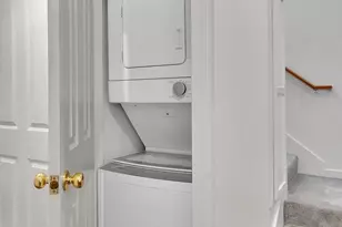 1800 10th Ave W, Seattle, WA 98119 - Photo 12