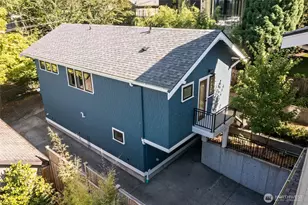 2708 1st Ave W, Seattle, WA 98119 - Photo 10