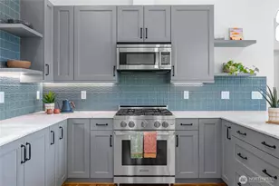 2708 1st Ave W, Seattle, WA 98119 - Photo 16
