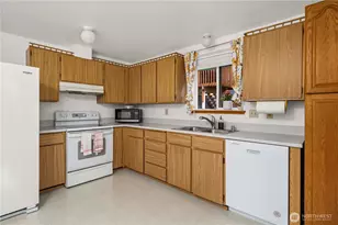 8113 S Cushman Ave, Tacoma, WA 98408 - Photo 10