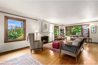 1226 25th Avenue E, Seattle, WA 98112 - Photo 8