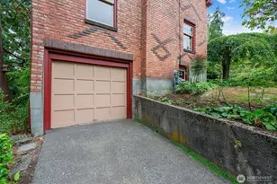 1226 25th Ave E, Seattle, WA 98112 - Photo 32