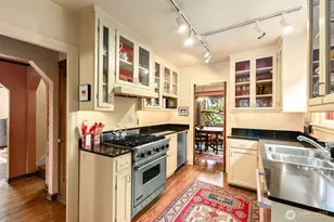 1226 25th Ave E, Seattle, WA 98112 - Photo 16