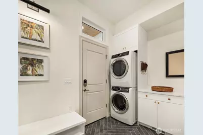 1024 91st Avenue NE, Bellevue, WA 98004 - Photo 14