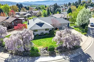2629 Lemaister Ave, Wenatchee, WA 98801 - Photo 2