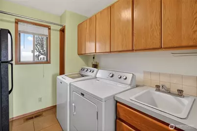 2629 Lemaister Avenue, Wenatchee, WA 98801 - Photo 22