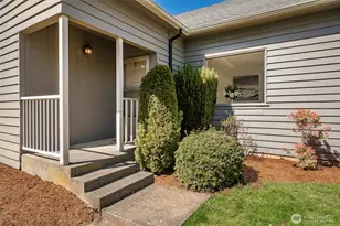 215 E Front St, Lynden, WA 98264 - Photo 2