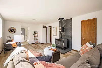 215 E Front Street, Lynden, WA 98264 - Photo 14