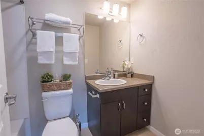 12607 SE 41st Place #H207, Bellevue, WA 98006 - Photo 14