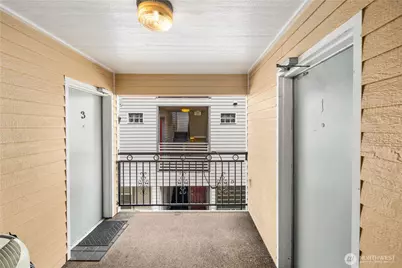 3317 Claremont Avenue S, Seattle, WA 98144 - Photo 16