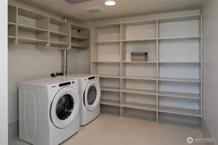 602 Terry Ave N, Seattle, WA 98109 - Photo 6