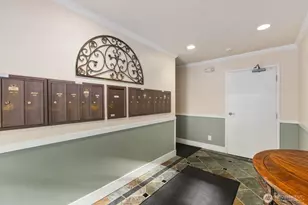 937 N 200th St, Shoreline, WA 98133 - Photo 22