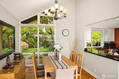 17420 NE 11th Street, Bellevue, WA 98008 - Photo 10
