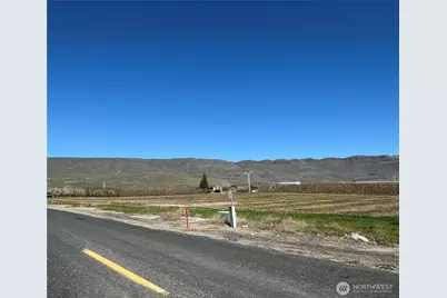 565 S Van Well Avenue, East Wenatchee, WA 98802 - Photo 6