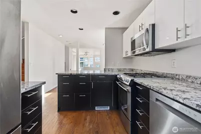 314 25th Avenue E, Seattle, WA 98112 - Photo 16