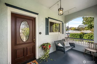 1507 15th Street, Anacortes, WA 98221 - Photo 2