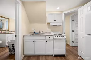 1507 15th St, Anacortes, WA 98221 - Photo 18