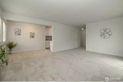 8747 Phinney Avenue N #13, Seattle, WA 98103 - Photo 12